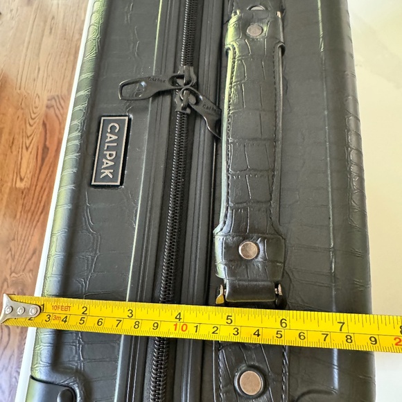 Calpak Carryon Makeup Case - Picture 7 of 7